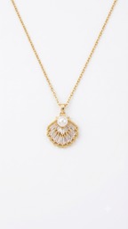 Maritime Pearl Halskette & Ohrstecker mit Perlen und Zirkonia 18 Karat Goldbeschichtung