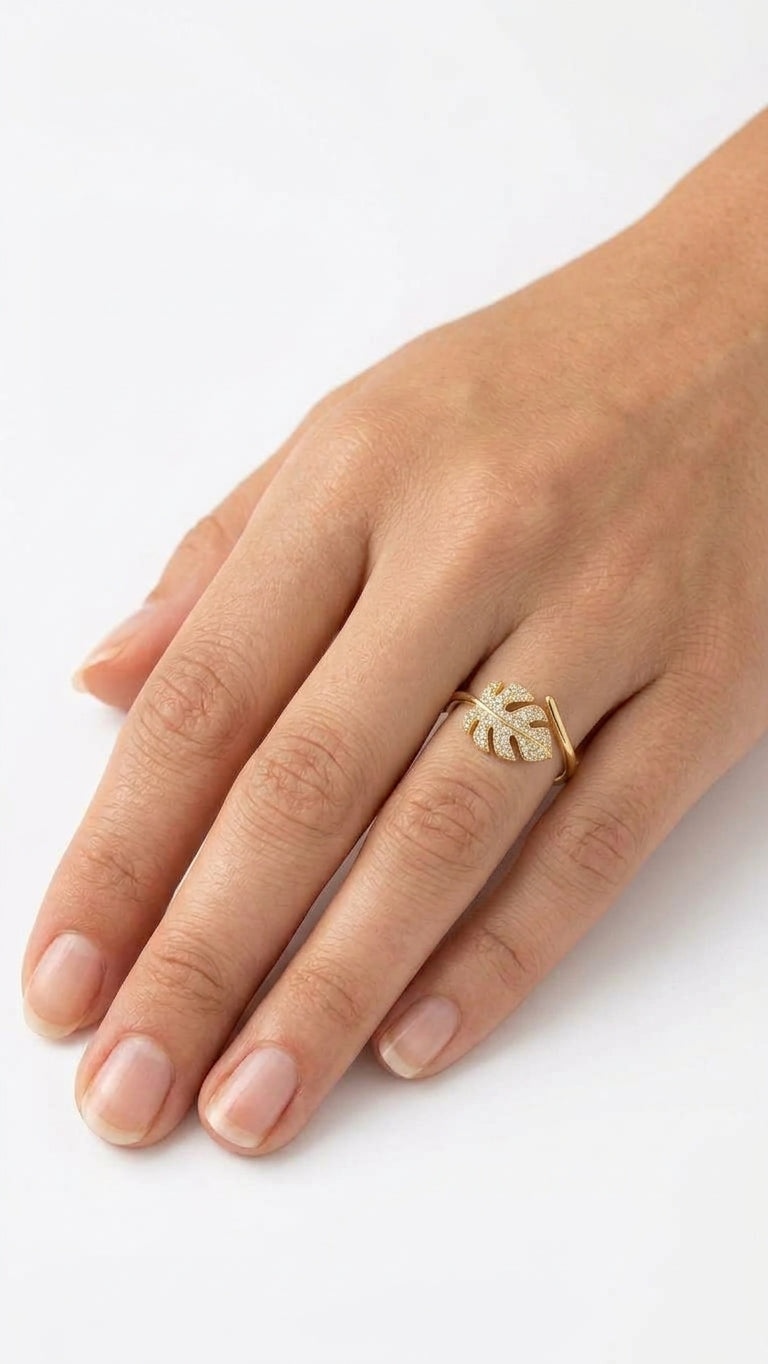 Monstera Blatt-Ring Gold mit Glitzer-Zirkonia 18K vergoldet