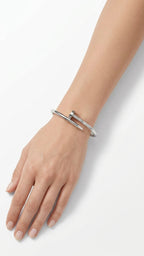 Nagel-Design Armreif 18k vergoldet